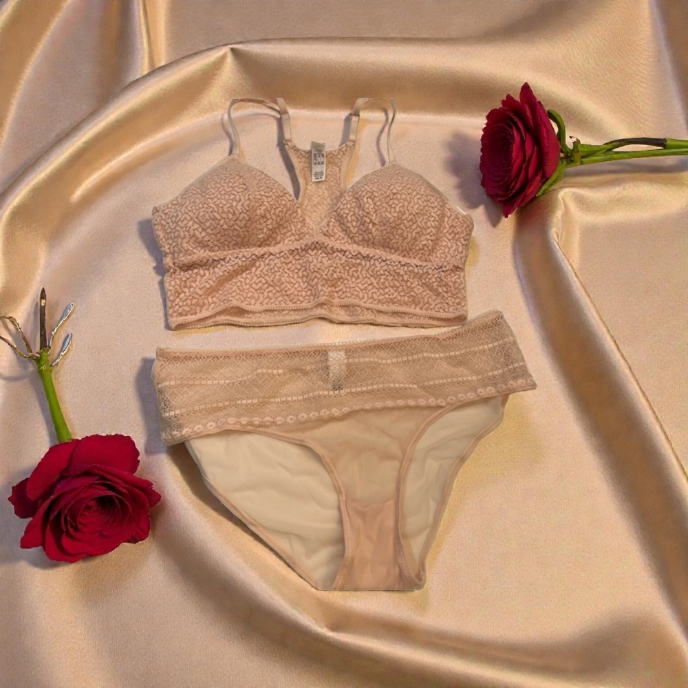 DKNY Lace Bralett and Panty Set, Soft Blush, Bralett M Panty L. NWOT